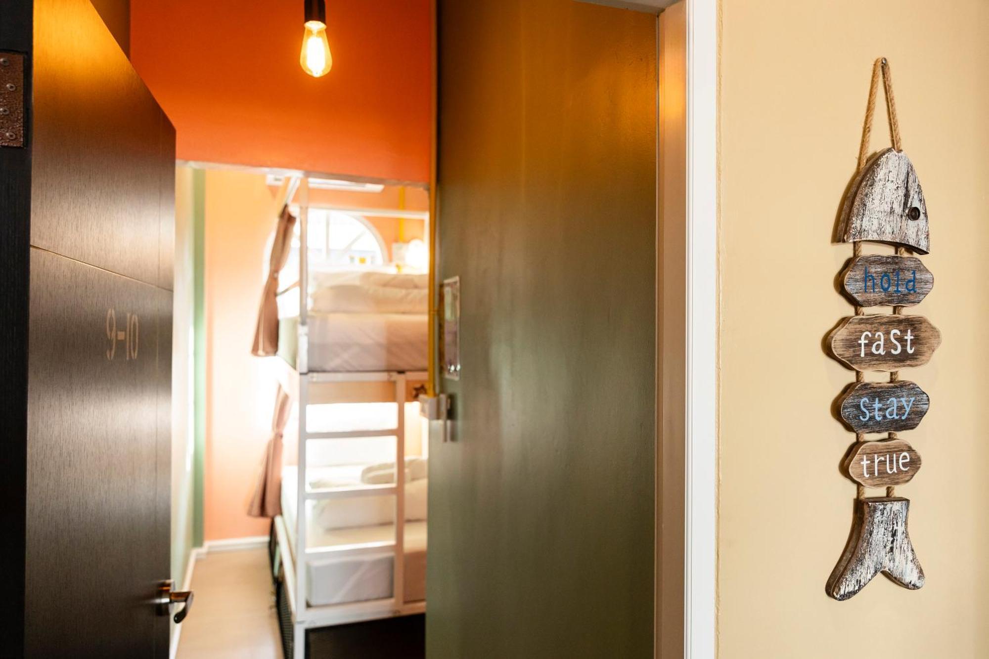 Sweett Lemon Hostel Patong Екстер'єр фото