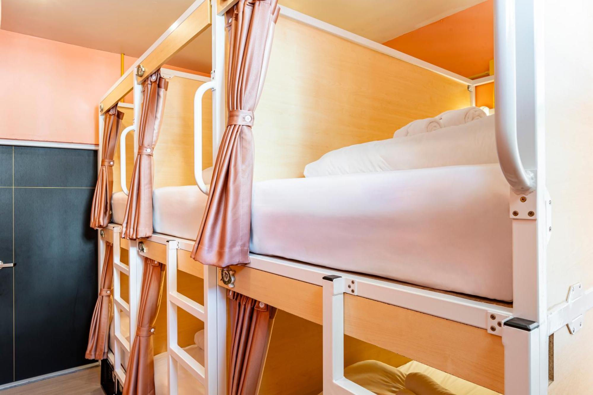 Sweett Lemon Hostel Patong Екстер'єр фото