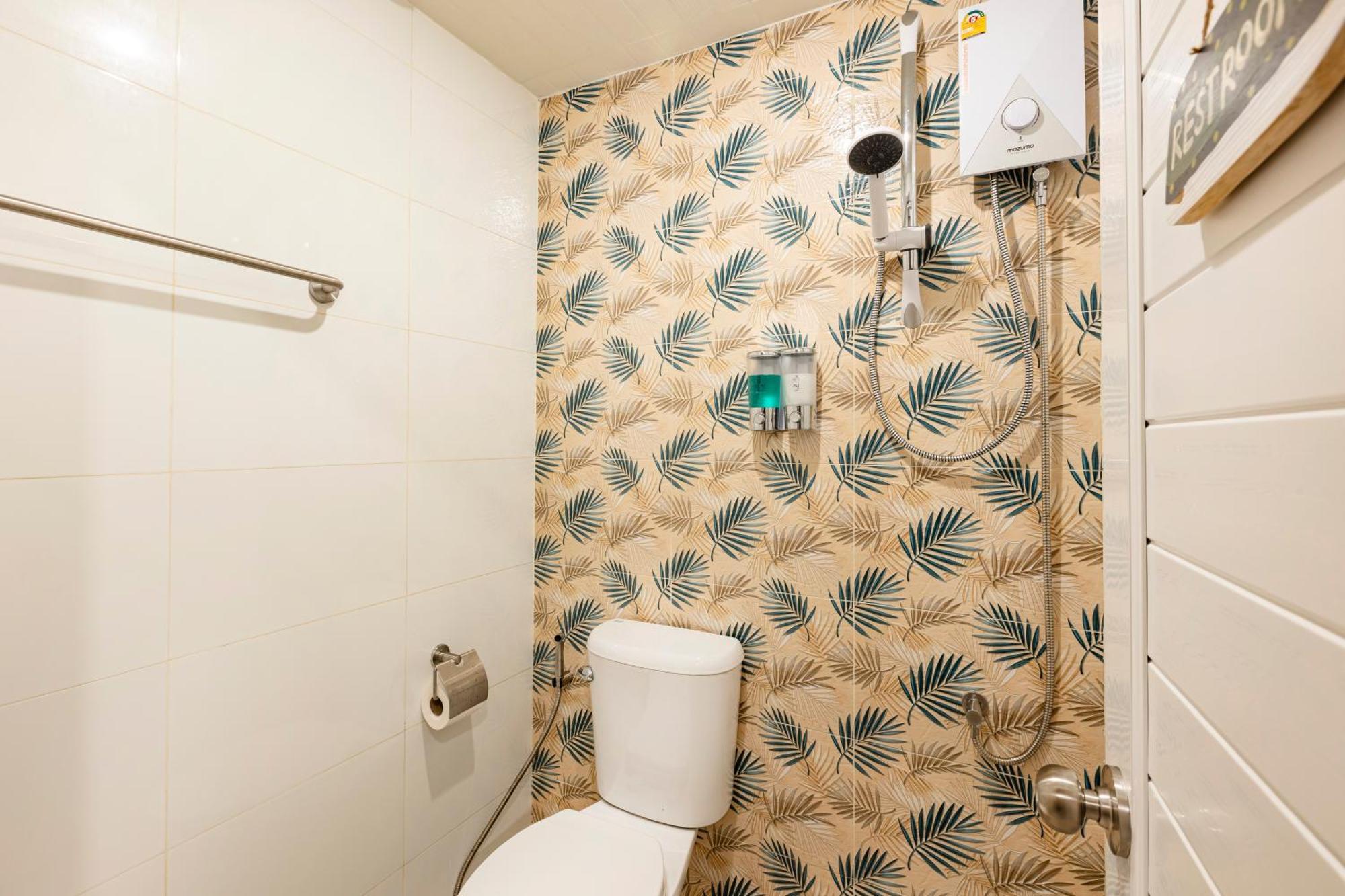 Sweett Lemon Hostel Patong Екстер'єр фото