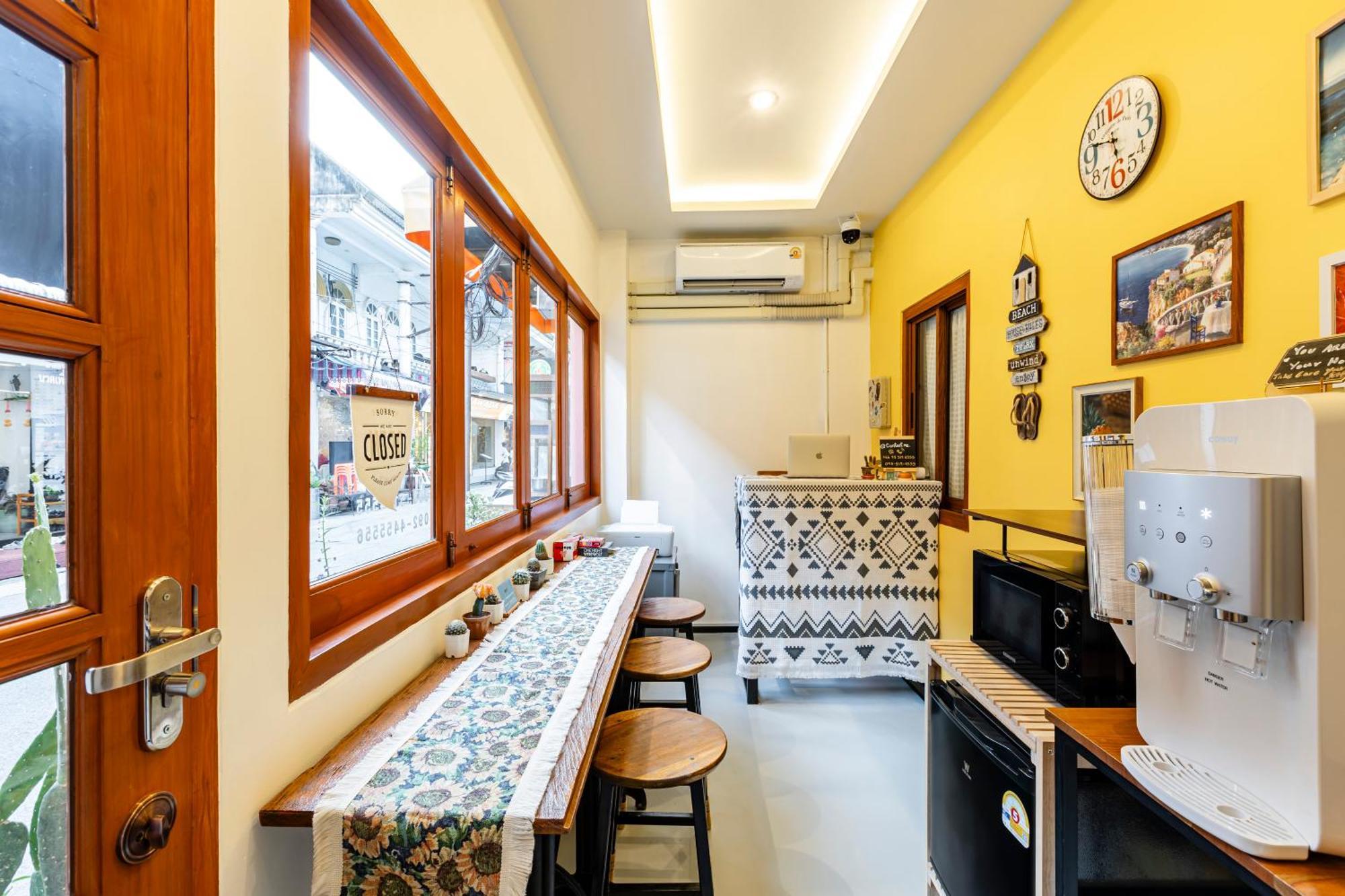 Sweett Lemon Hostel Patong Екстер'єр фото